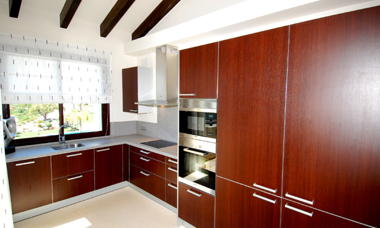 Luxury apartments for sale in the area Marbella - Benahavis 4