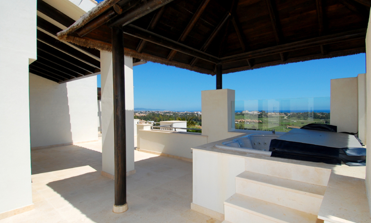 Luxury apartments for sale in the area Marbella - Benahavis 9