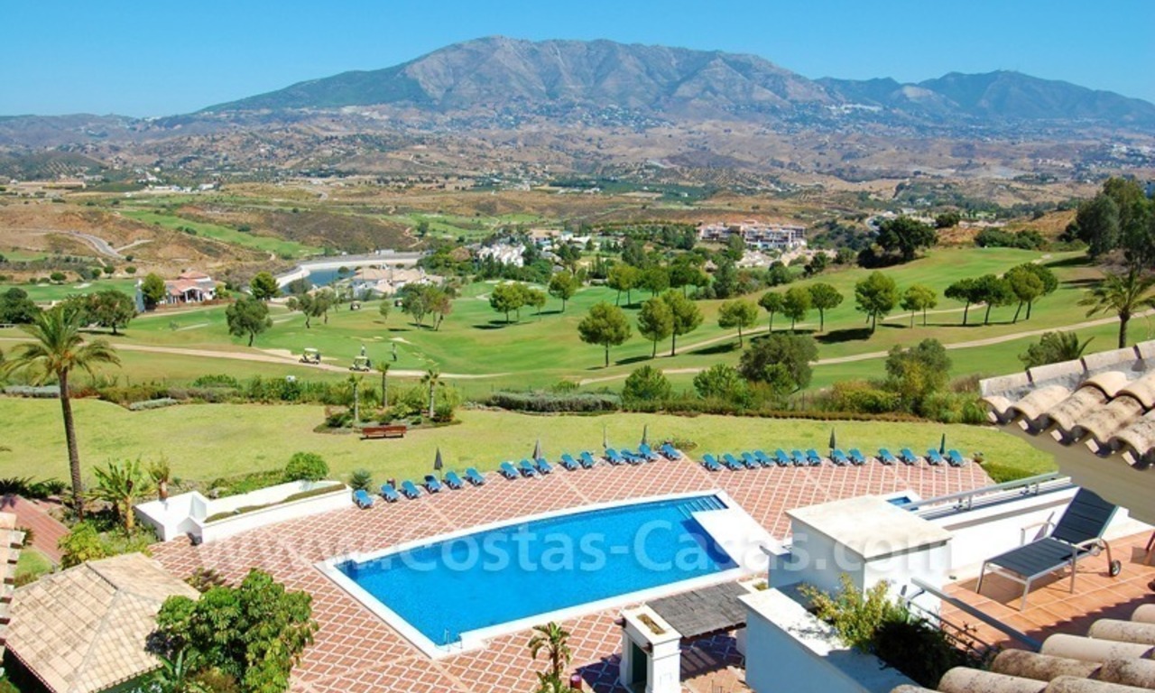 Bargain penthouse apartment for sale on Golf resort in Mijas, Costa del Sol 1