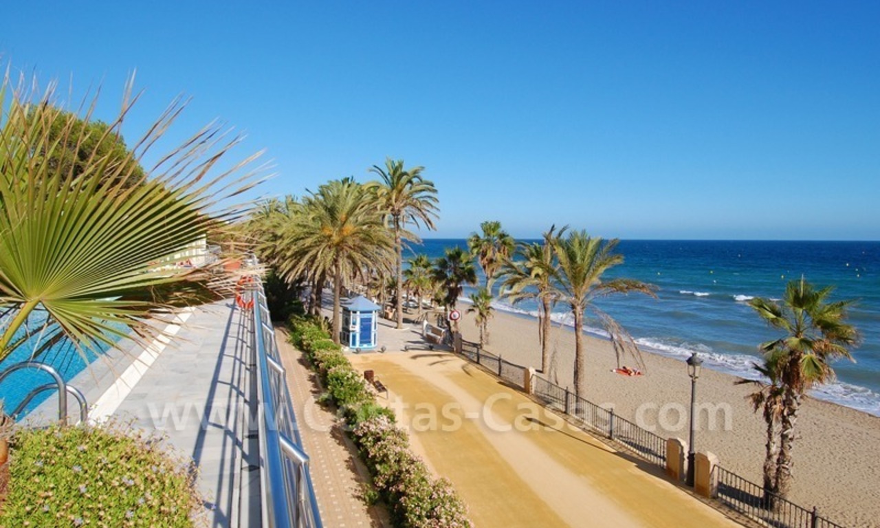 Luxury apartments for sale, frontline beach complex, Golden Mile near central Marbella 2