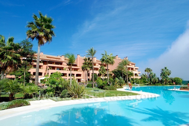 Luxury beachfront apartment for sale in Malibu, Puerto Banus, Marbella