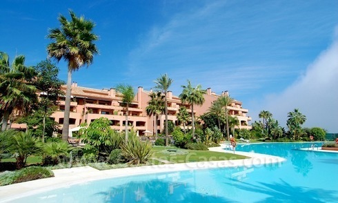 Luxury beachfront apartment for sale in Malibu, Puerto Banus, Marbella 