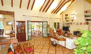 Beachside villa for sale on the New Golden Mile between Marbella and Estepona 13