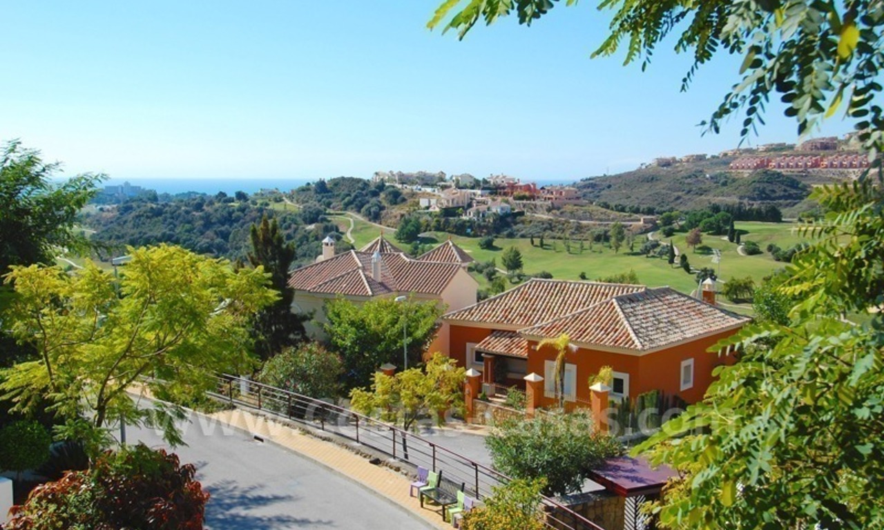 Bargain detached villa for sale in golf area of Marbella – Benahavis 3