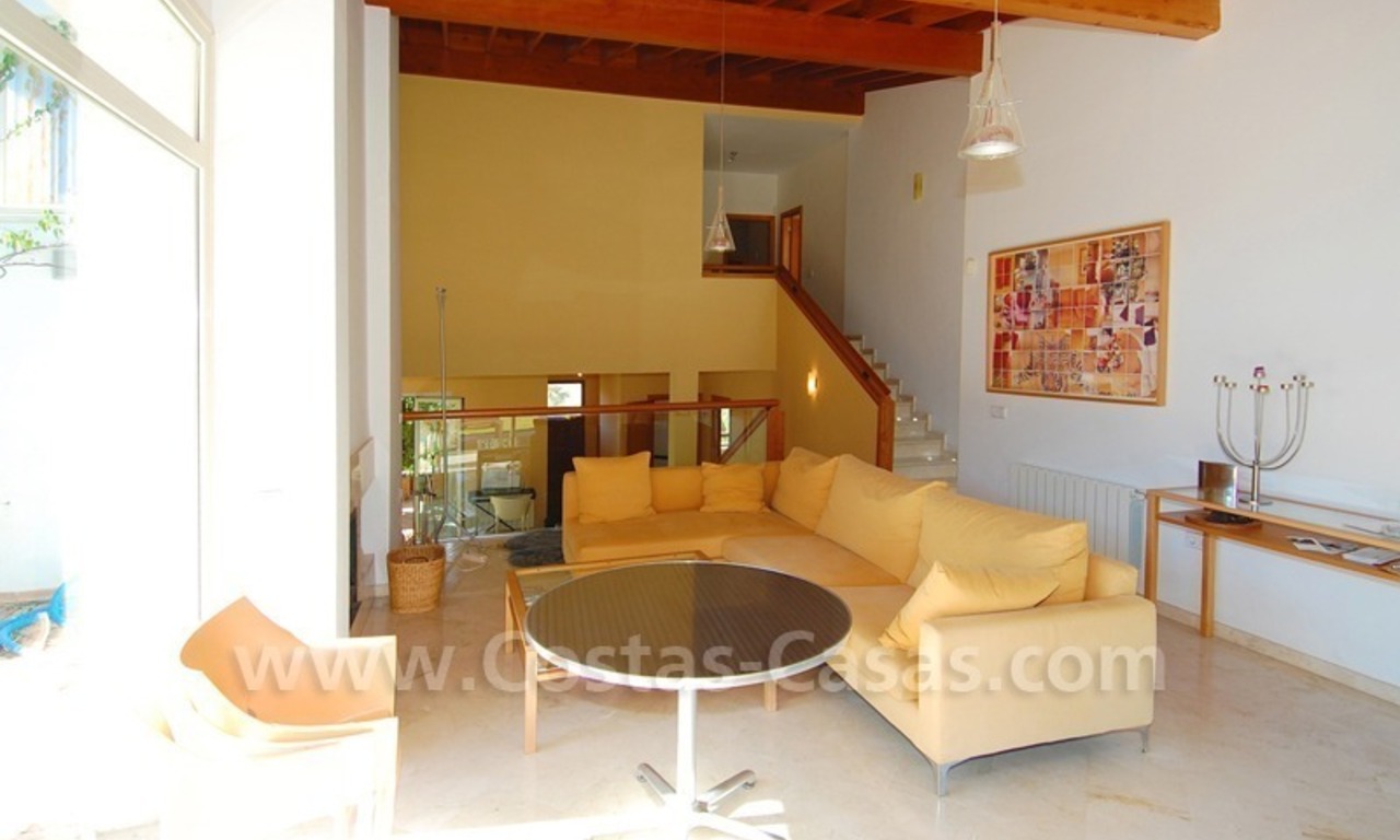 Bargain detached villa for sale in golf area of Marbella – Benahavis 10