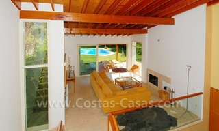 Bargain detached villa for sale in golf area of Marbella – Benahavis 12