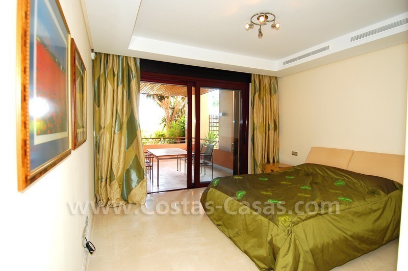 Luxury beachfront apartment for sale in Malibu Marbella