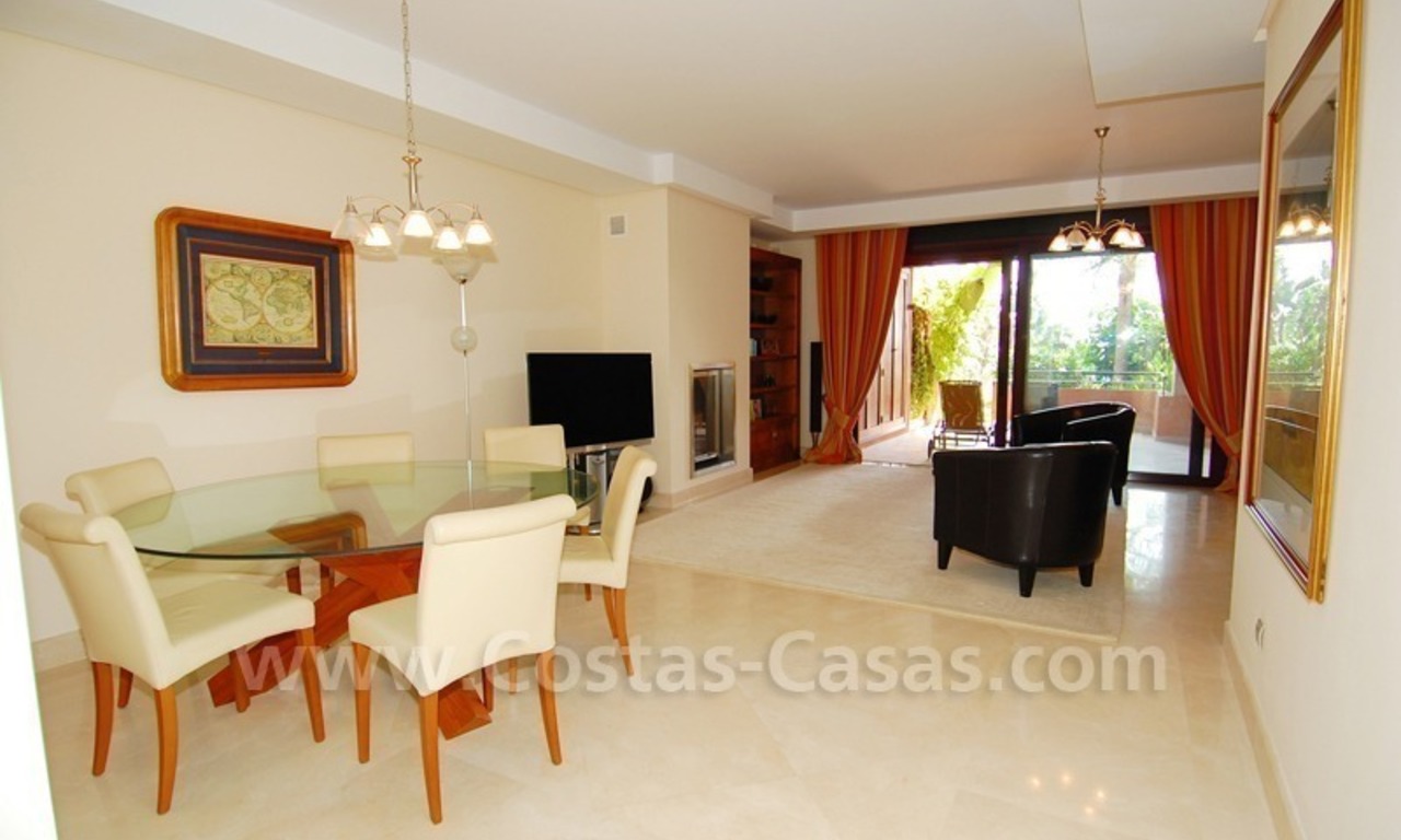 Luxury beachfront apartment for sale in Malibu Marbella