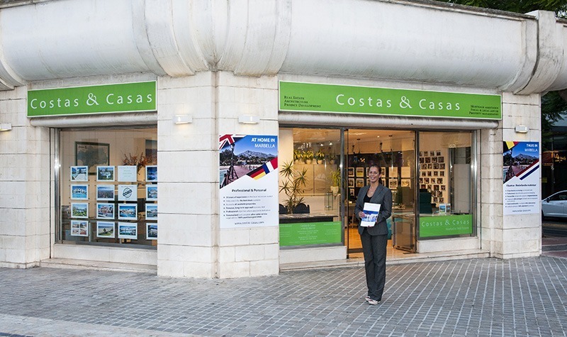 Office of Costas & Casas in Puerto Banus - Marbella