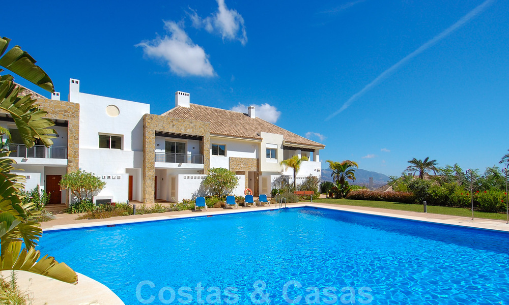 Houses for sale on Golf resort in Mijas at the Costa del Sol 30534