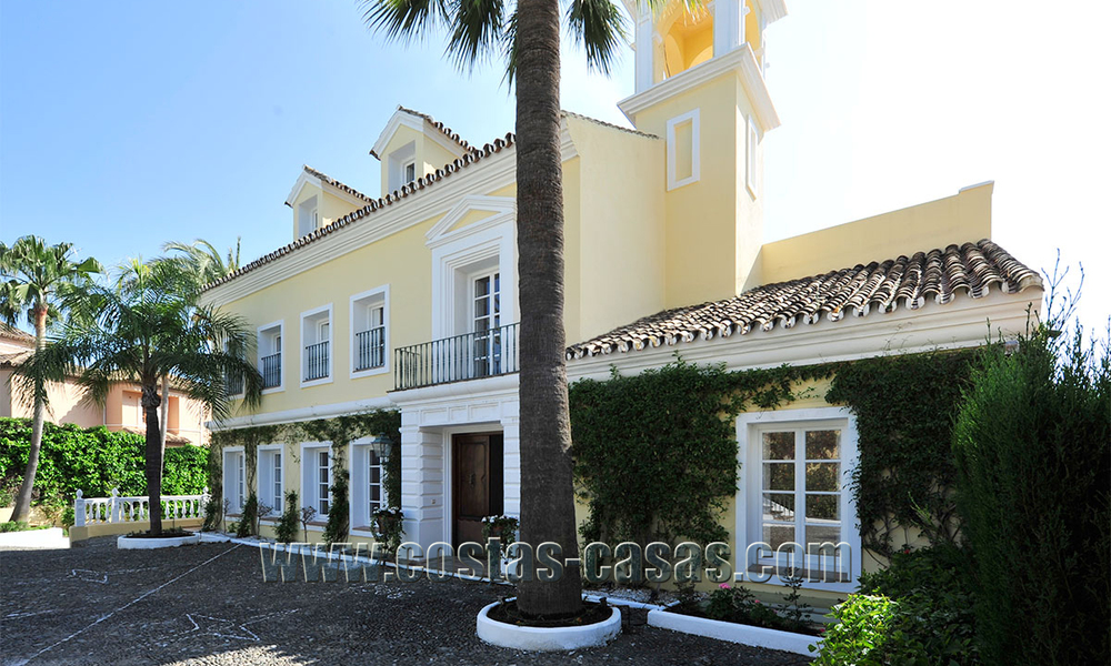 Classical chateau styled mansion villa for sale in Nueva Andalucía, Marbella 22669