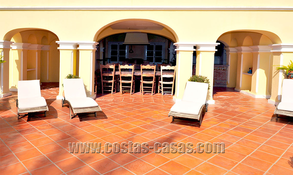 Classical chateau styled mansion villa for sale in Nueva Andalucía, Marbella 22701