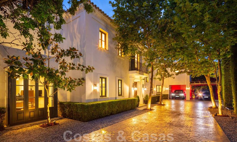 Contemporary, Large Provencal-Style Mansion for Sale in a Gated community on the Golden Mile in Marbella 36562