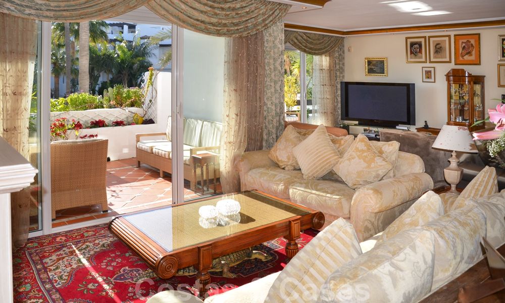 For Sale in Puerto Banus, Marbella: Luxury Beachfront Penthouse Apartment with 5 bedrooms 22486