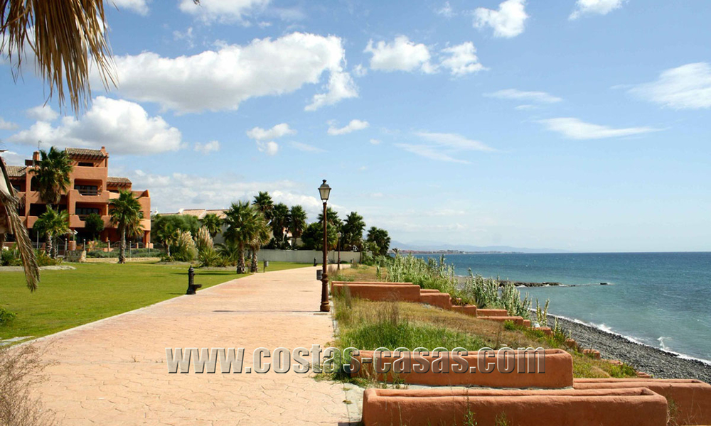 Luxury Apartments for sale in beachfront resort, New Golden Mile, Marbella - Estepona. 20% OFF for last apartment! 5300