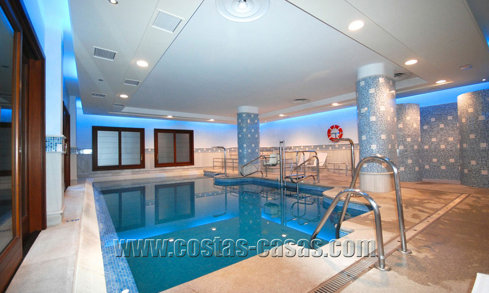 Luxury Apartments for sale in beachfront resort, New Golden Mile, Marbella - Estepona 5302