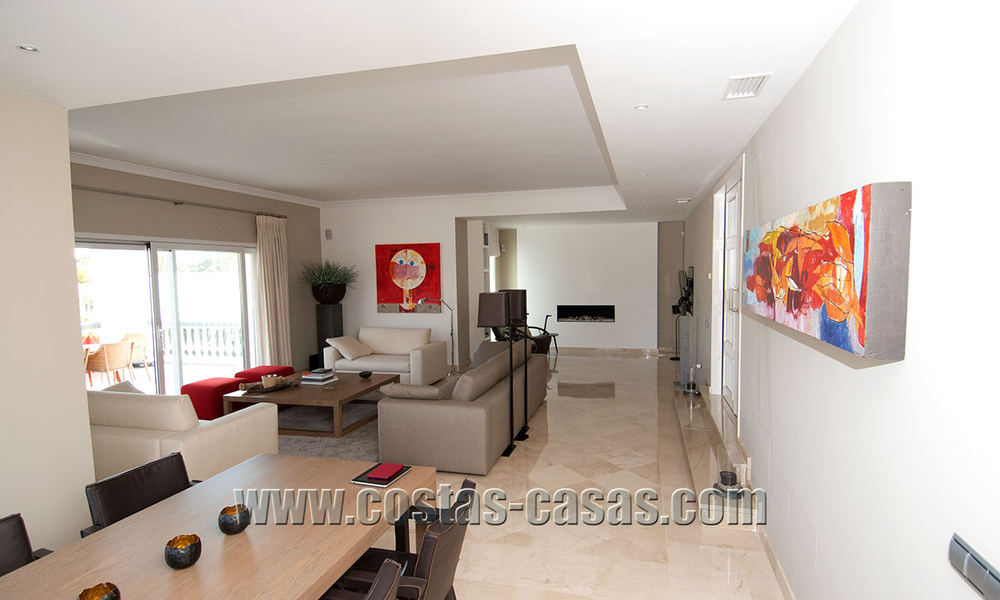 Spacious, Fully Renovated, Modern Villa For Sale in Nueva Andalucía, Marbella 30119