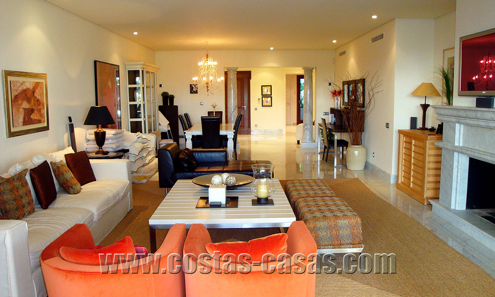 Opportunity! Urgent sale! Exclusive First-Line beach apartment for sale in Marbella 8417