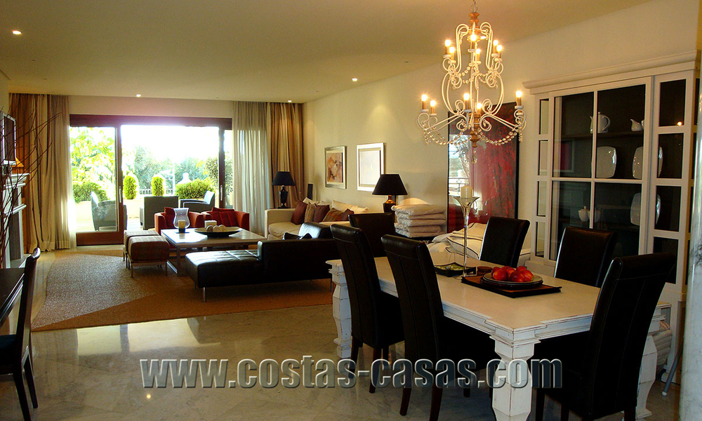 Opportunity! Urgent sale! Exclusive First-Line beach apartment for sale in Marbella 8419