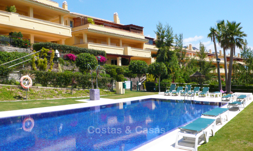 Luxury apartments for sale, Golden Mile, Marbella with sea view 30006