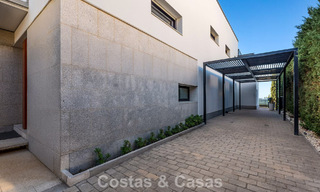 Move in ready! Modern villa for sale with stunning open sea views just east of Marbella centre 787817 