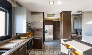 Move in ready! Modern villa for sale with stunning open sea views just east of Marbella centre 787854 