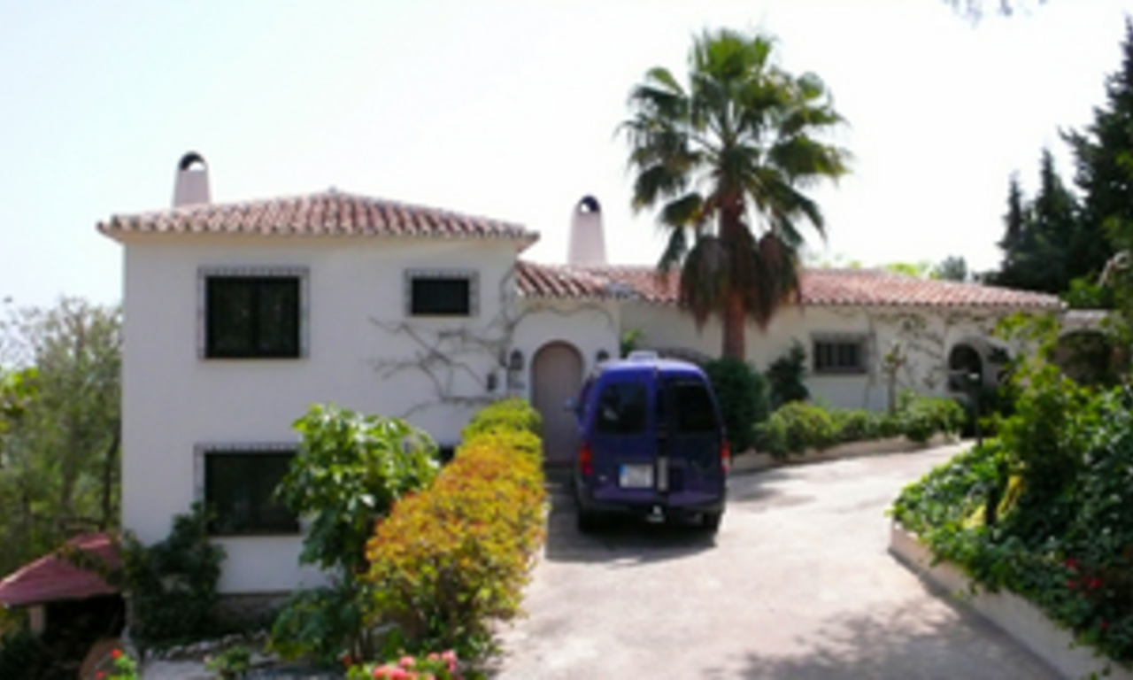 Villa property for sale at walking distance of the village Mijas Pueblo, Costa del Sol 8