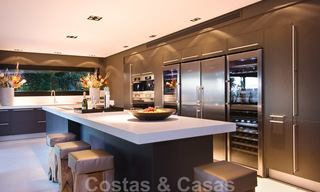 Impressive contemporary luxury villa with guest apartment for sale in the Golf Valley of Nueva Andalucia, Marbella 22598 