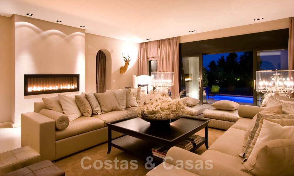Impressive contemporary luxury villa with guest apartment for sale in the Golf Valley of Nueva Andalucia, Marbella 22606