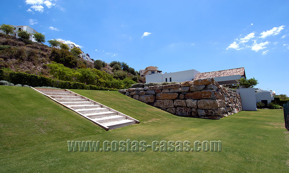 For Sale: Front Line Golf Modern Luxury Villa in Benahavís - Marbella 29730