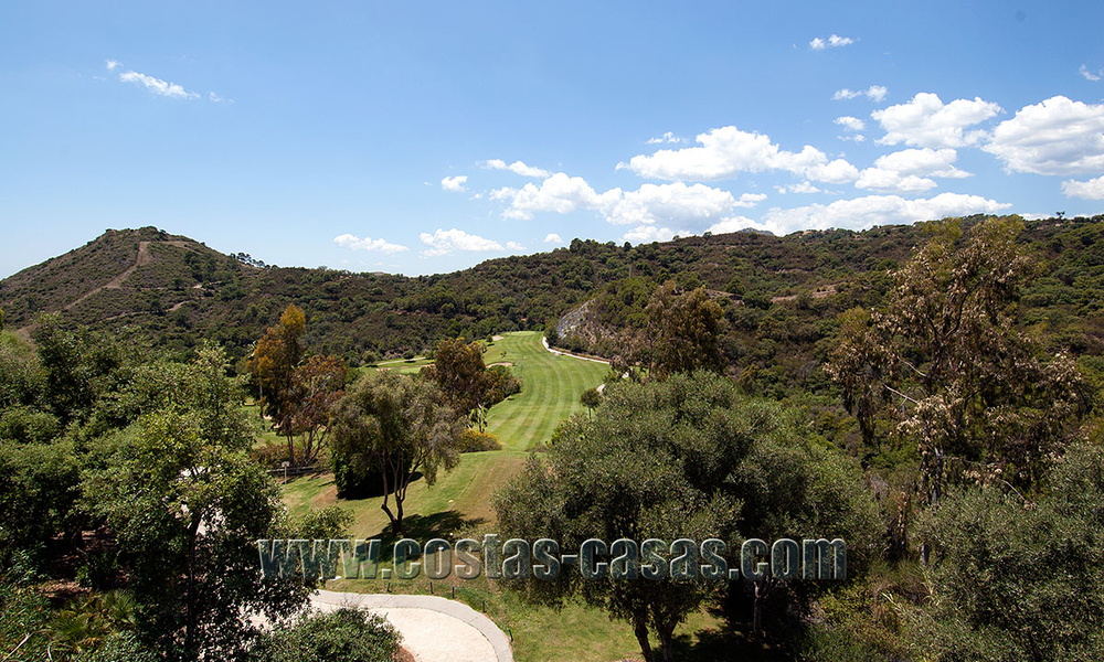 For Sale: Front Line Golf Modern Luxury Villa in Benahavís - Marbella 29734