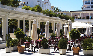 Luxurious Apartment for sale in Puerto Banus, Marbella 3