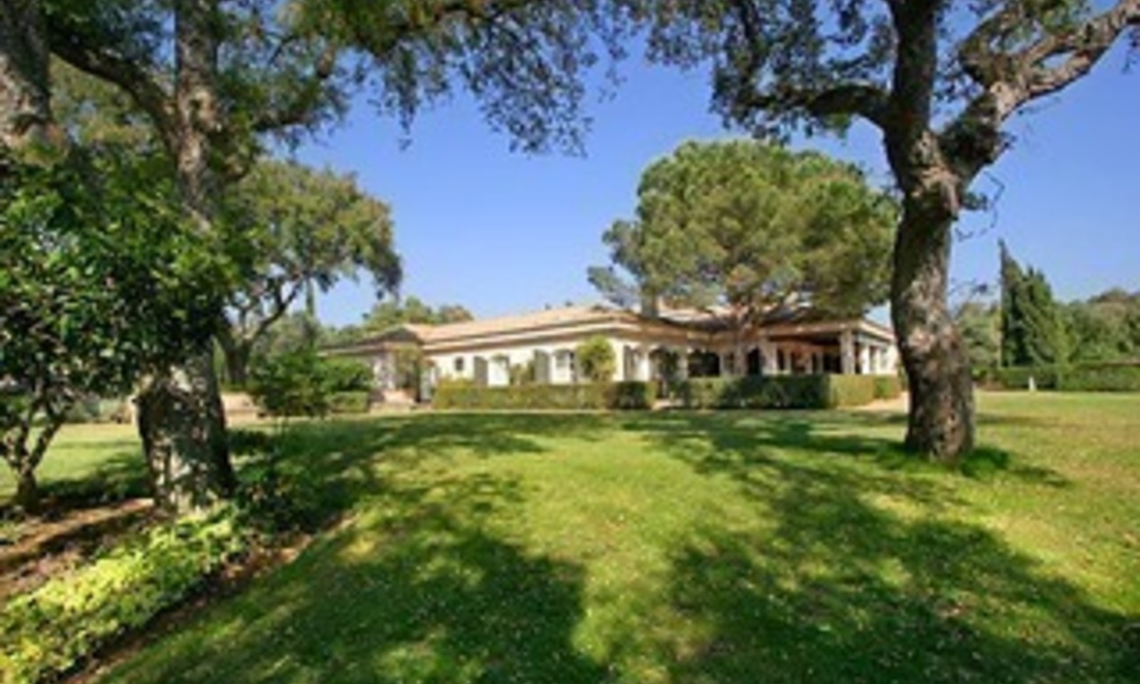 Property to buy: Villa mansion for sale Frontline golf Valderrama, Sotogrande 0