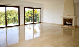 Frontline golf villa for sale in Marbella - Costa del Sol 7