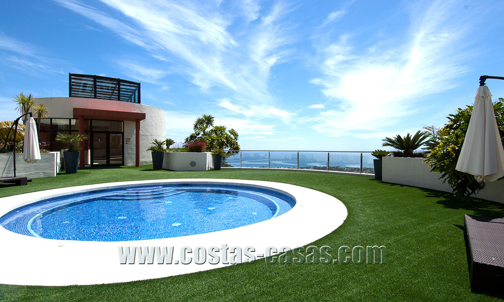 For Sale: Modern Luxury Apartment in Marbella with spectacular sea view 27388