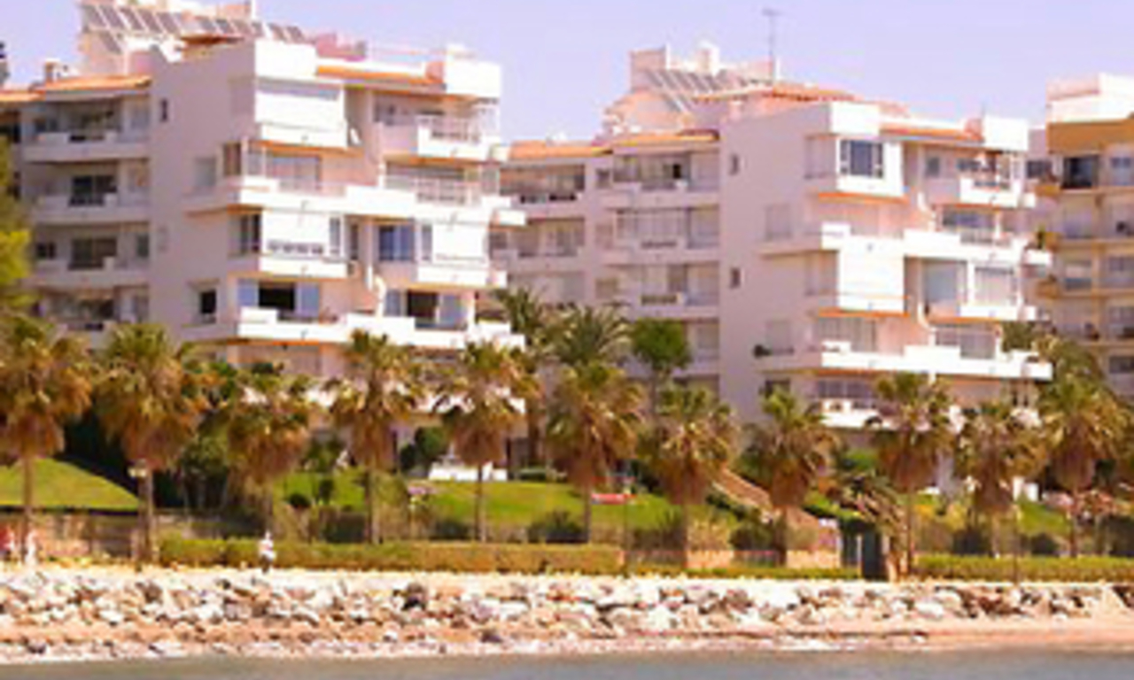 Beachfront apartment for sale, centre Marbella 1