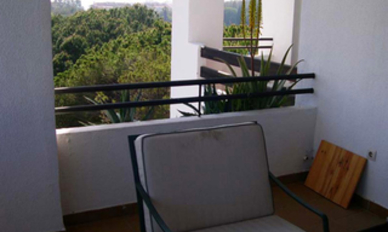 Beachside apartment for sale, 2nd line beach, Puerto Banus - Marbella 8