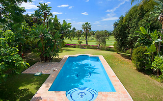 Frontline golf villa for sale, Nueva Andalucia, Marbella