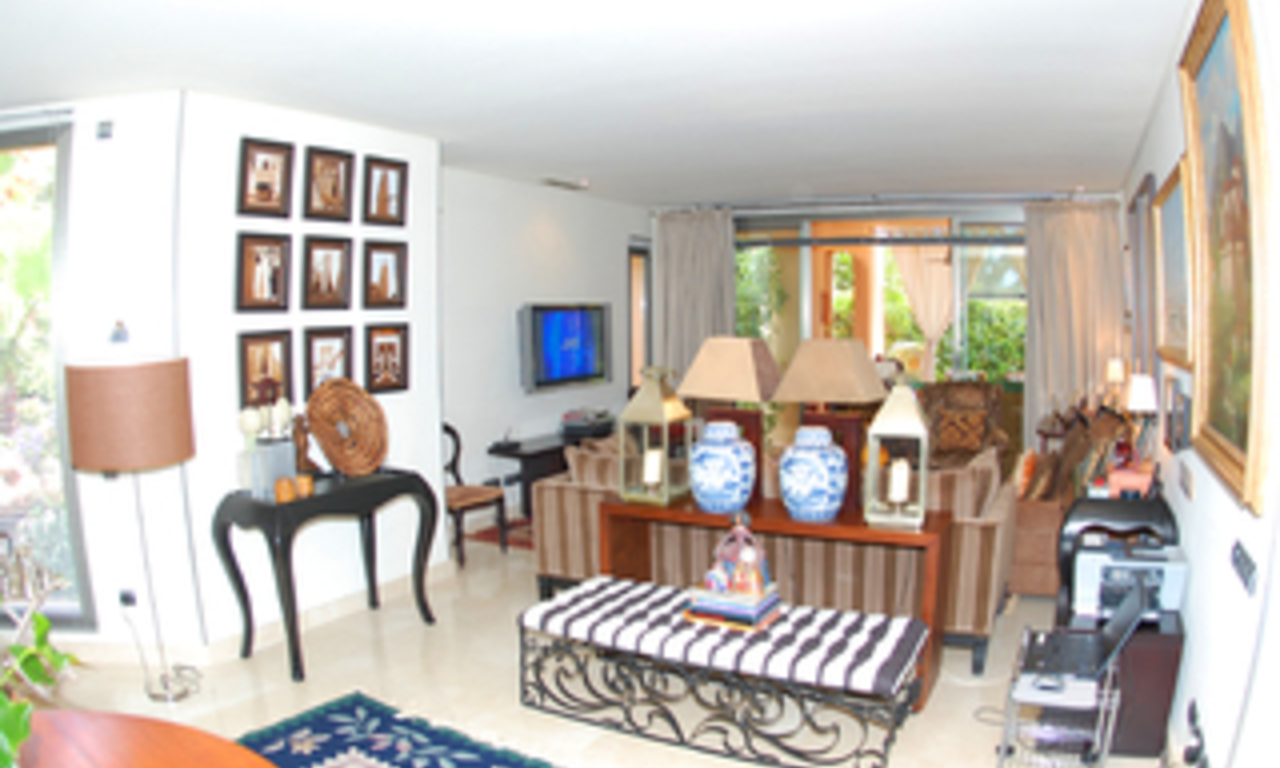 Luxury apartment for sale in Mansion Club, Golden Mile, Marbella 4