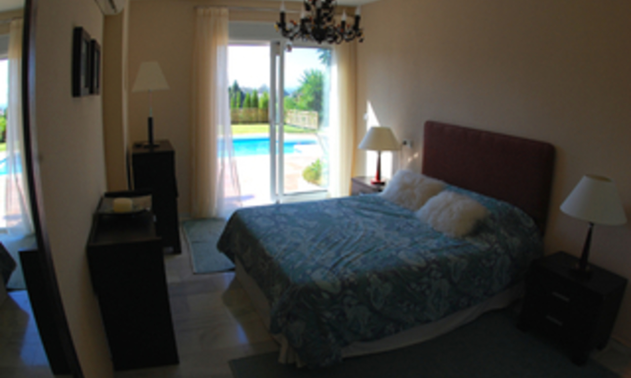 Villa to buy in Elviria at Marbella on the Costa del Sol, Spain 9
