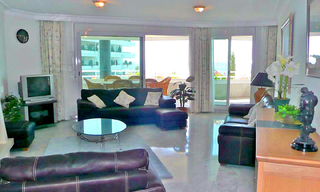 Beachfront apartment to buy, Golden Mile, Puerto Banus - Marbella 4
