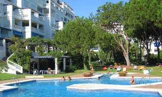 Beachside luxury apartment for sale in Playas del Duque, Puerto Banus, Marbella 10