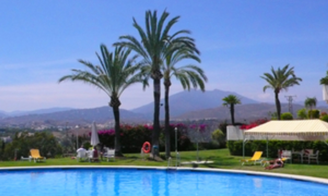Penthouse apartment with private pool for sale, Golden Mile, Marbella 3