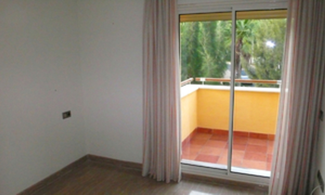 Luxury Penthouse apartment for sale in “Condado de Sierra Blanca”, Golden Mile - Marbella 15