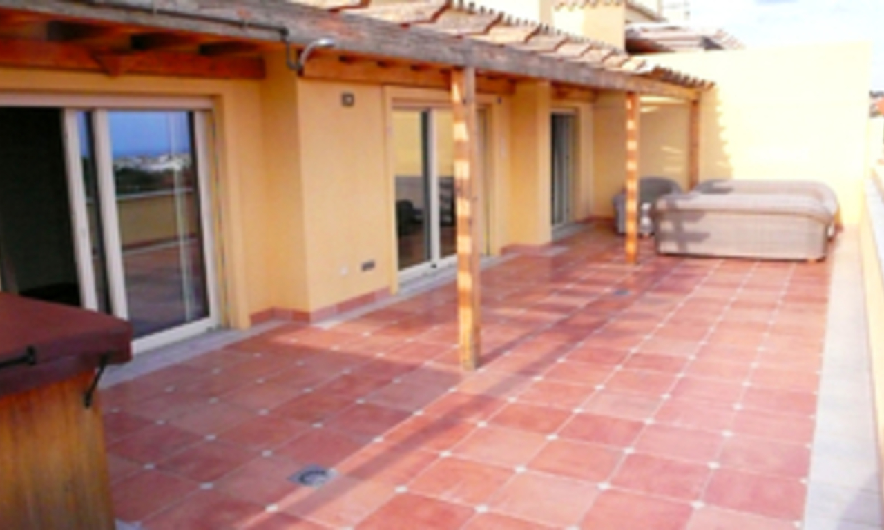 Luxury Penthouse apartment for sale in “Condado de Sierra Blanca”, Golden Mile - Marbella 4
