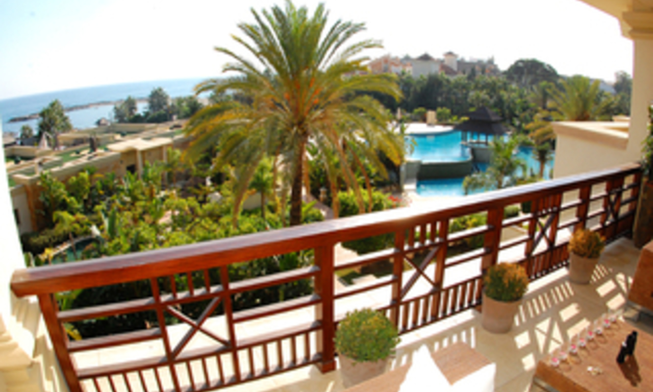 Luxury beachfront apartment for sale in Puerto Banus - Marbella 2