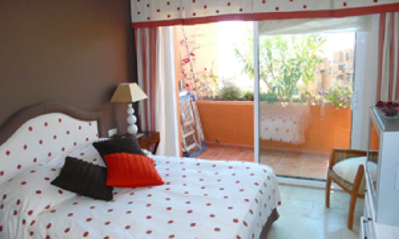 Beachfront penthouse apartment for sale in La Duquesa, Costa del Sol, Spain 14