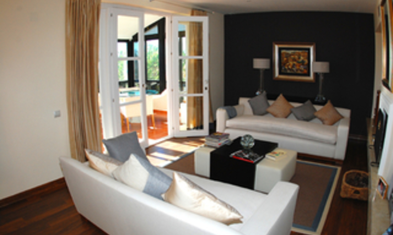 Beachfront penthouse apartment for sale in Elviria, East Marbella 1
