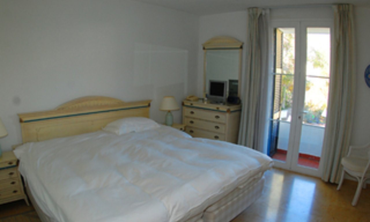 Beachfront penthouse apartment for sale in Elviria, East Marbella 13