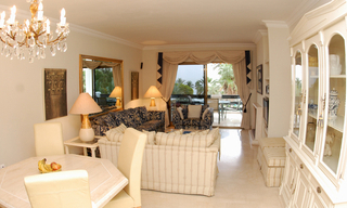 Beachfront apartment to buy on the Golden Mile between Marbella centre and Puerto Banus 7